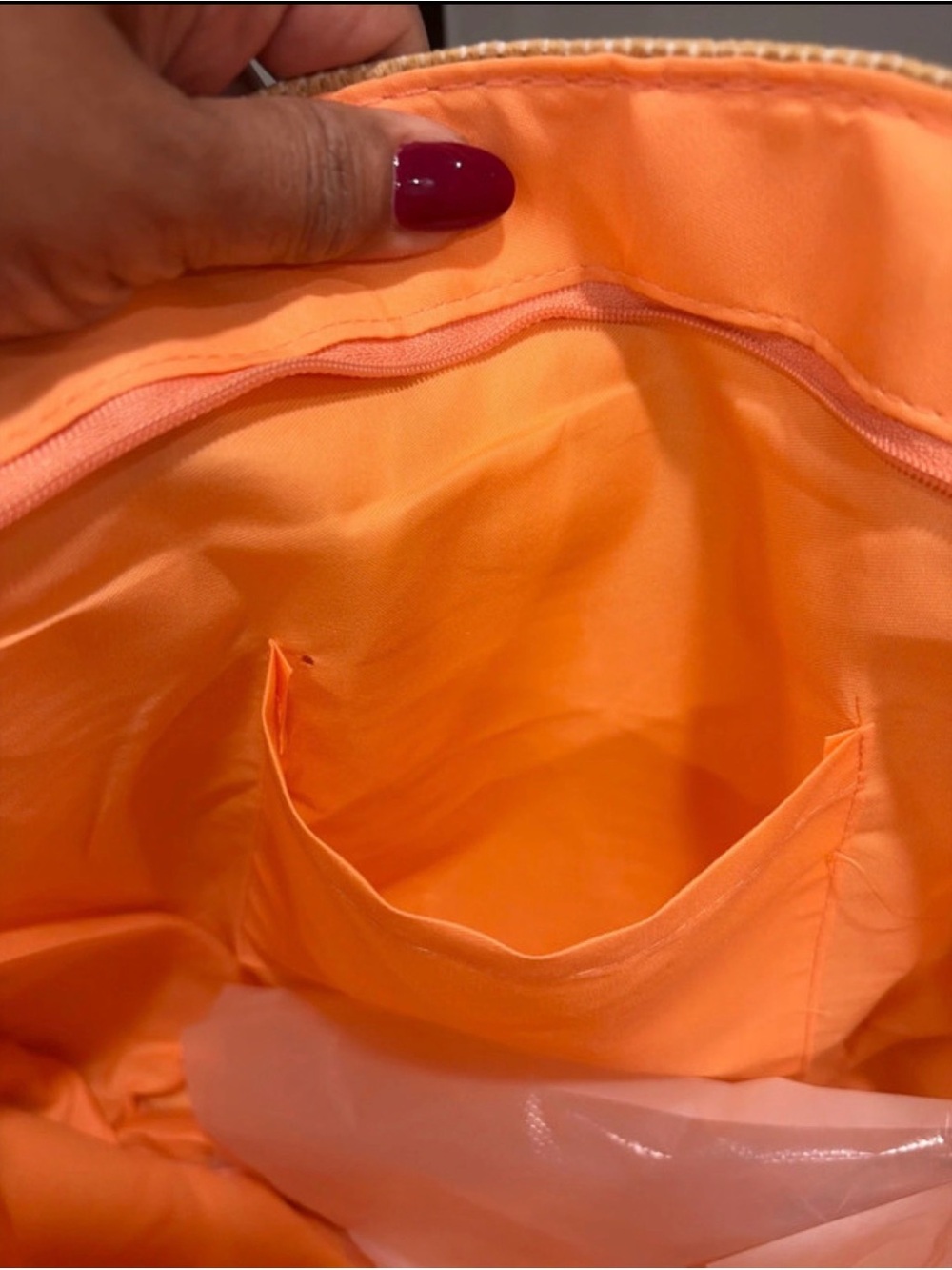 Marc Jacobs Daisy Straw Tote with Orange Lining - Picture 6 of 7